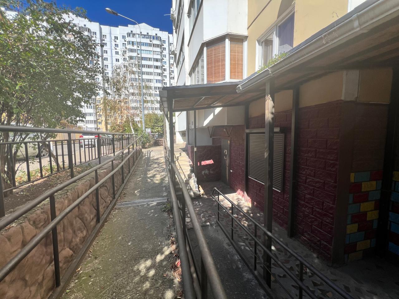 Фото №1: Коммерция 64 м² - Краснодар, Прикубанский внутригородской округ, мкр. Московский, ул. им. Артюшкова В.Д., 15