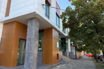 Фото №3: Торговое помещение 370 м² - Краснодар, мкр. Центральный, ул. Ленина, 26