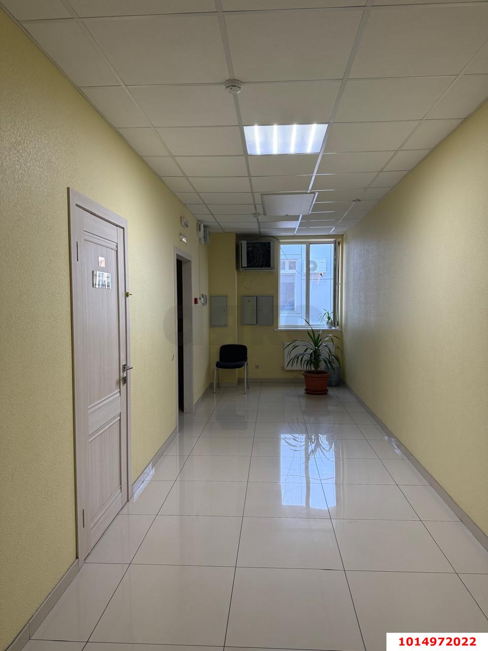 Фото №11: Торговое помещение 370 м² - Краснодар, Центральный, ул. Главная городская площадь
