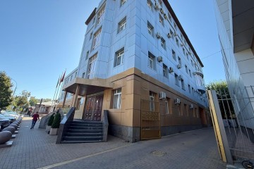 Фото №1: Торговое помещение 370 м² - Краснодар, мкр. Центральный, ул. Ленина, 26
