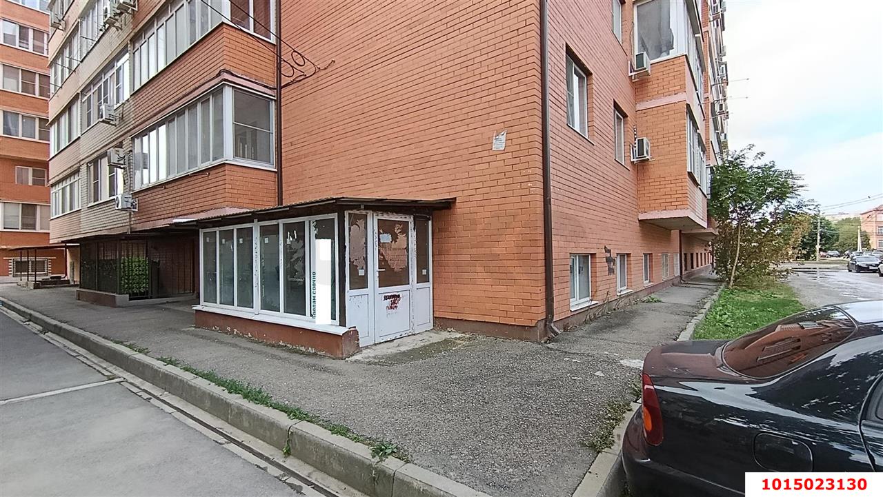Фото №3: Торговое помещение 54 м² - Краснодар, жилой комплекс Красивый, пер. 2-й Красивый, 10