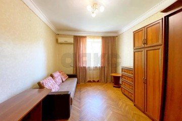 Фото №2: 3-комнатная квартира 63 м² - Краснодар, мкр. Камвольно-суконный Комбинат, ул. Сормовская, 23