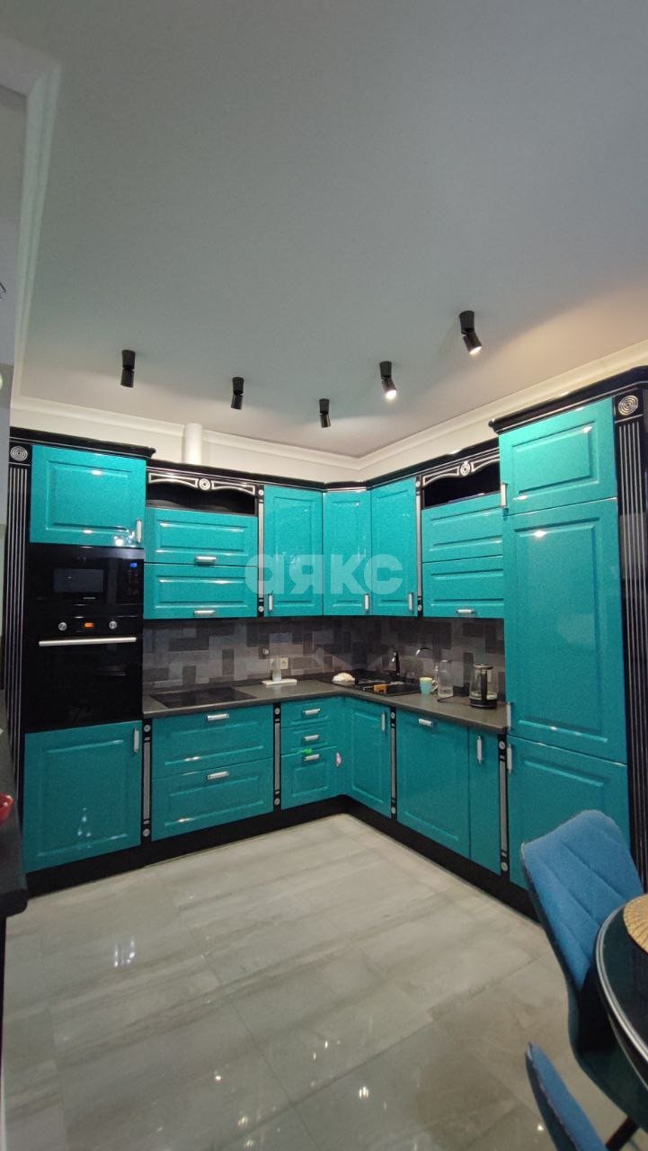 Фото №1: 2-комнатная квартира 95 м² - Волгоград, Центральный, ул. Глазкова, 23А