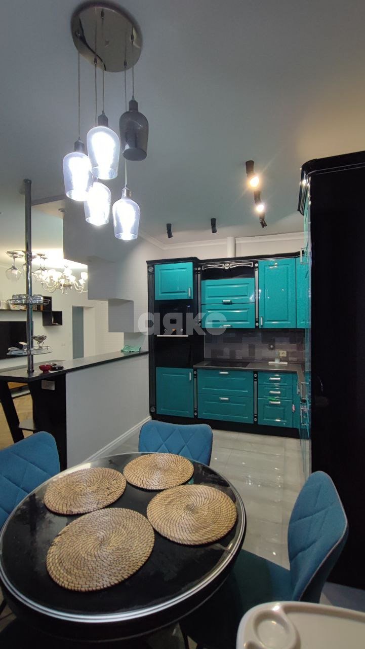 Фото №2: 2-комнатная квартира 95 м² - Волгоград, Центральный, ул. Глазкова, 23А