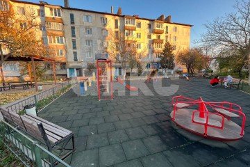 Фото №1: 1-комнатная квартира 36 м² - Мирное, мкр. Совхоз имени Дзержинского, ул. Белова, 12Б