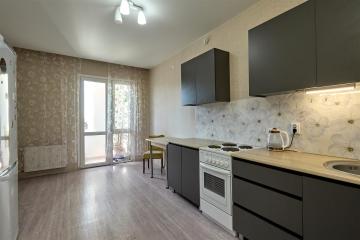 Фото №1: 1-комнатная квартира 32 м² - Берёзовый, мкр. жилой комплекс Молодёжный-2, ул. имени Профессора Малигонова, 42/3к1