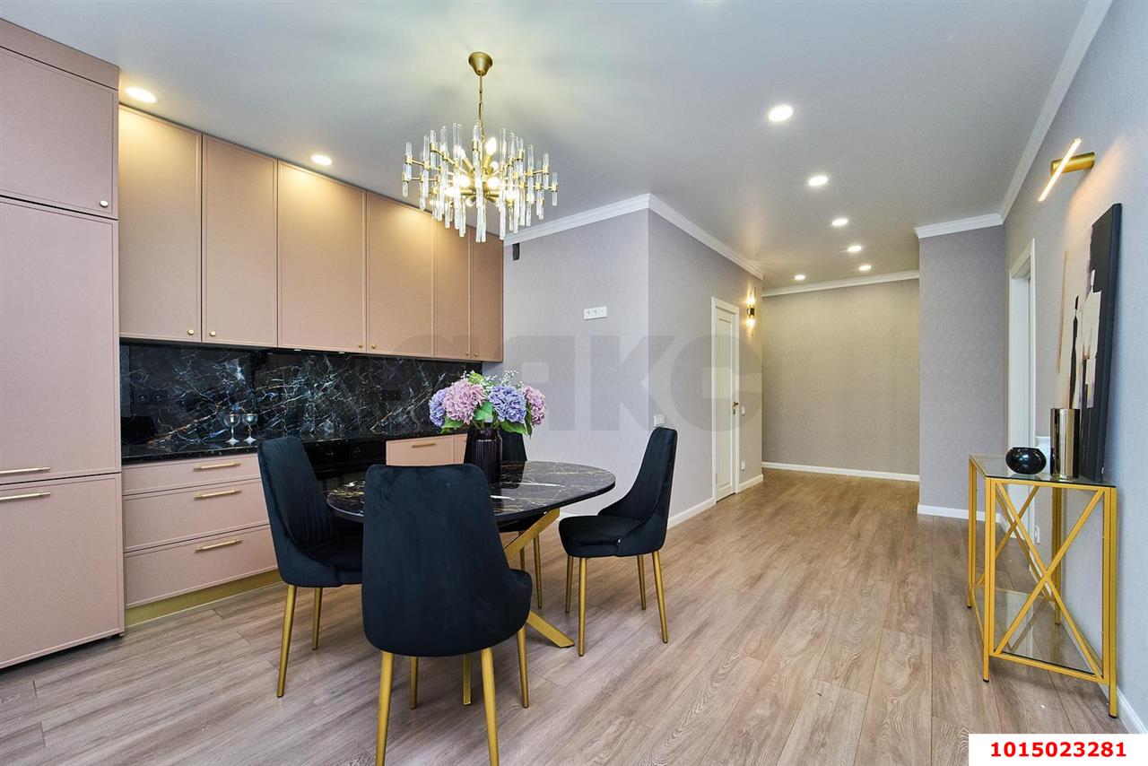 Фото №2: 2-комнатная квартира 63 м² - Краснодар, Губернский, ул. имени Героя Георгия Бочарникова, 8/1