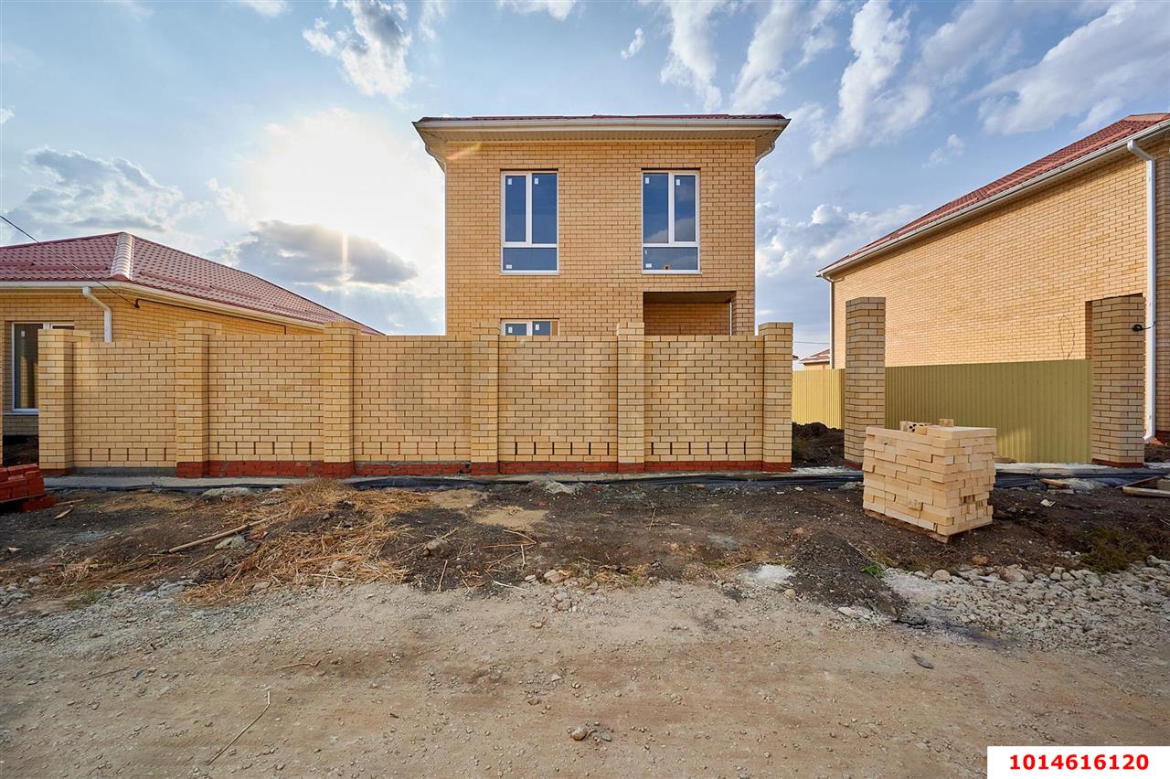 Фото №1: Дом 145 м² + 3.5 сот. - Южный, п. коттеджный  Южная столица, ул. Анапская, 15