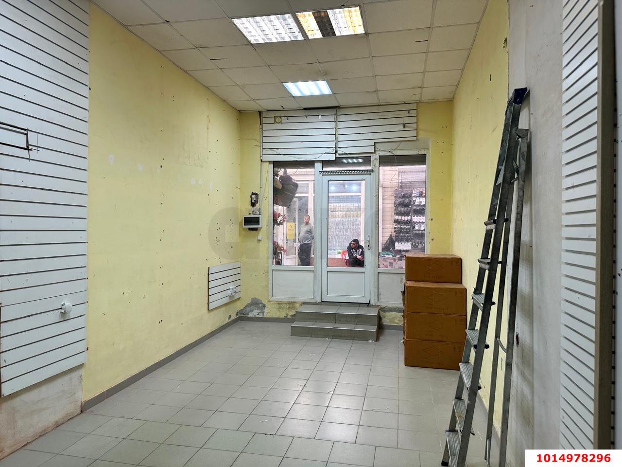 Фото №1: Торговое помещение 75 м² - Краснодар, Дубинка, ул. Новороссийская, 2П