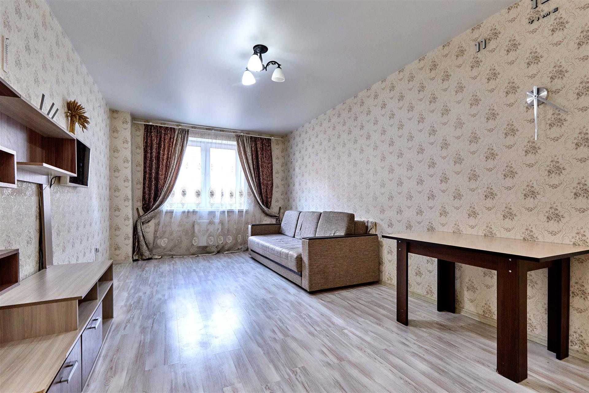 Фото №1: 2-комнатная квартира 76 м² - Краснодар, Музыкальный, ЖК Времена Года, имени Петра Метальникова, Завод Радиоизмерительных Приборов, Прикубанский внутригородской округ, мкр. жилой комплекс Времена года, ул. Петра Метальникова, 5к1