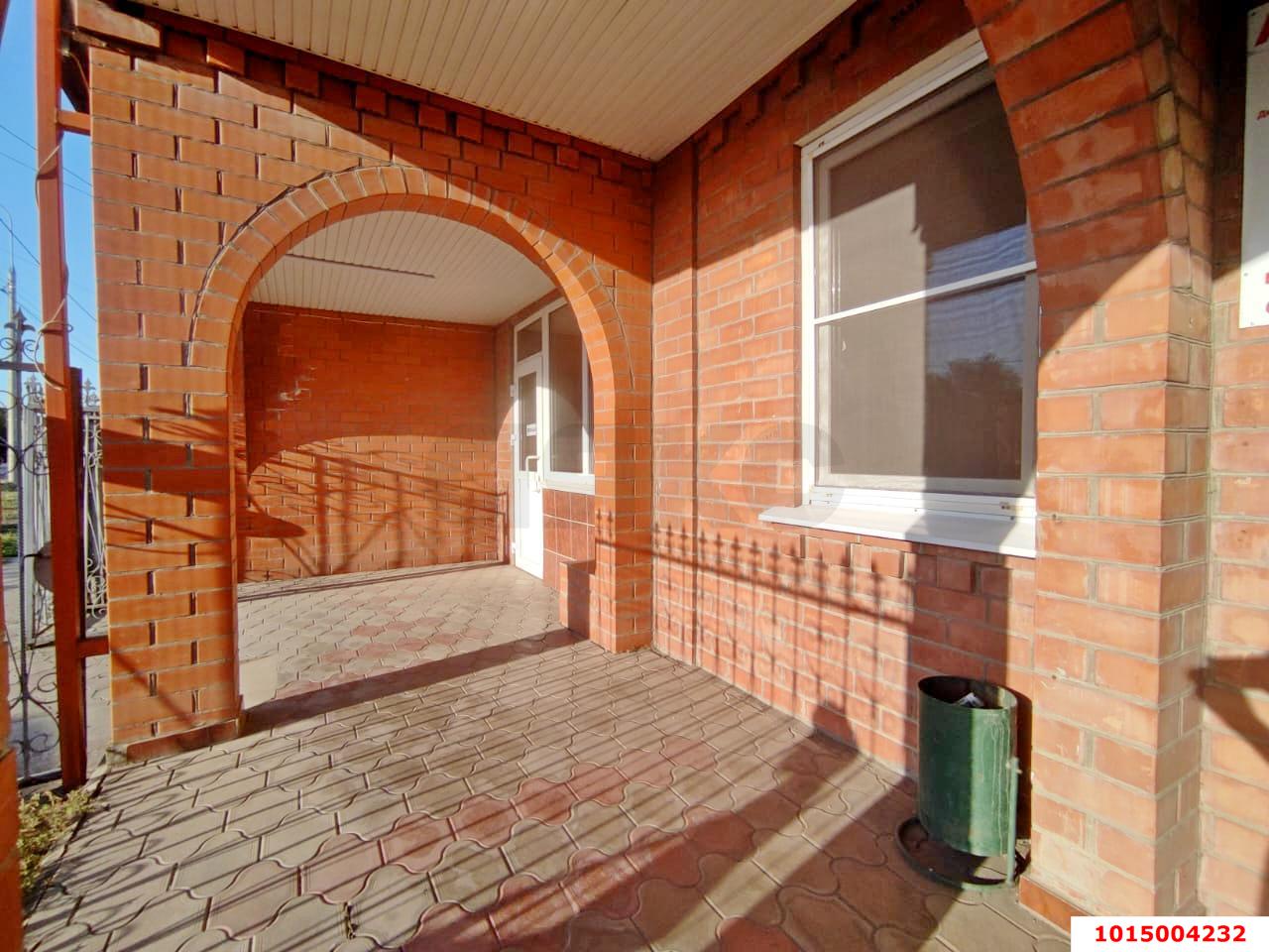 Фото №2: Дом 142 м² + 12.8 сот. - Новотитаровская, ул. Широкая, 34