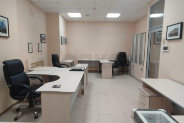 Фото №4: Офисное помещение 31 м² - Краснодар, мкр. Солнечный, ул. Архитектора Ишунина, 8