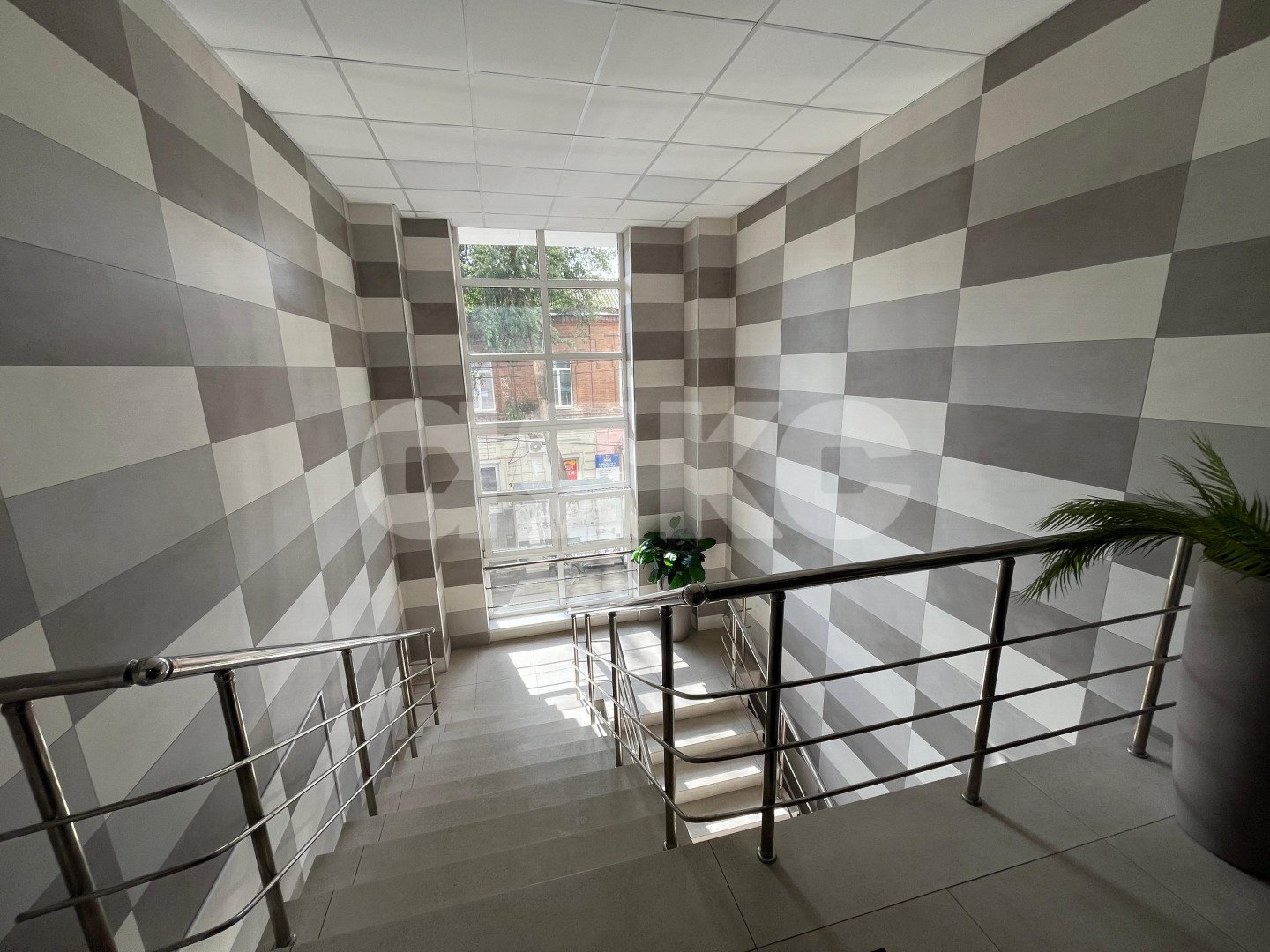 Фото №9: Коммерция 55 м² - Ростов-на-Дону, Кировский, пер. Крепостной, 99