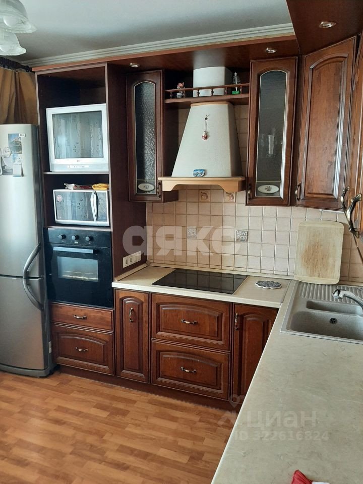 Фото №3: 1-комнатная квартира 38 м² - Москва, Раменки, пр-кт Мичуринский, 27к3