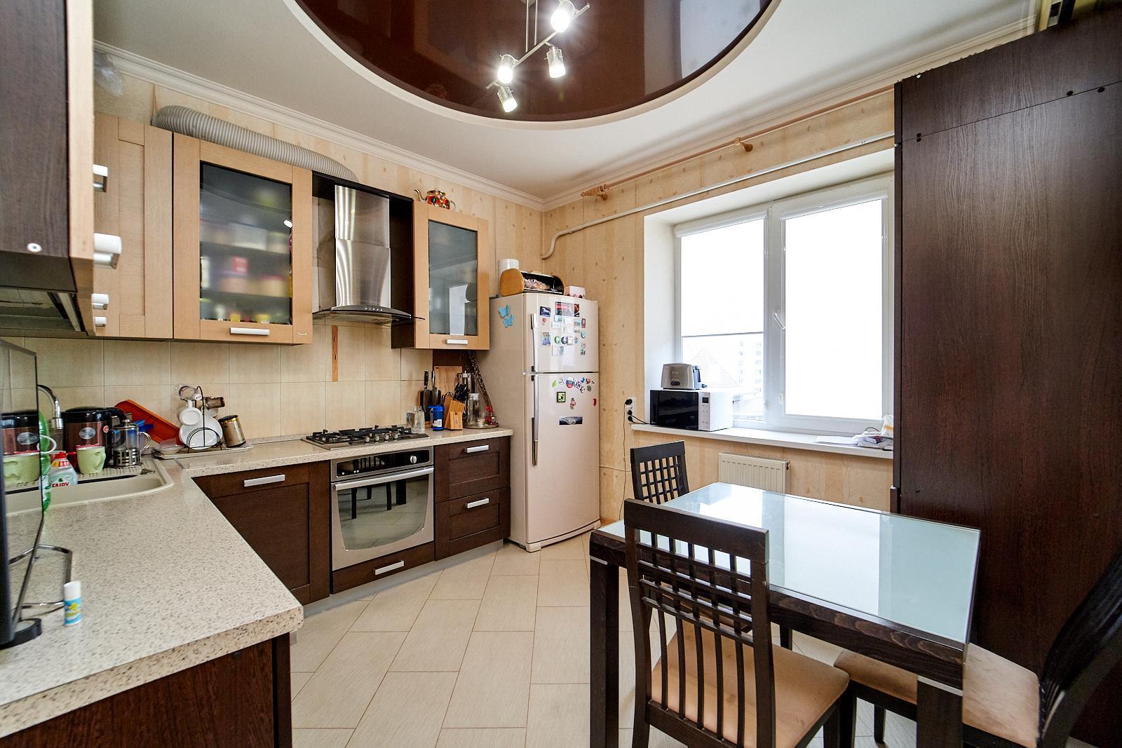 Фото №1: 2-комнатная квартира 77 м² - Краснодар, Прикубанский внутригородской округ, мкр. Восточно-Кругликовский, ул. Черкасская, 57