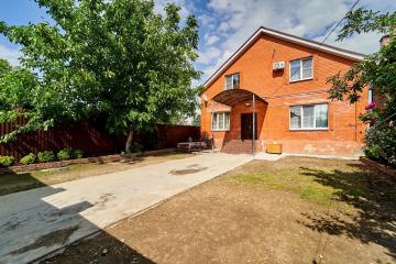 Фото №1: Дом 195 м² - Краснодар, мкр. Завод Радиоизмерительных Приборов, б-р Интернациональный, 83