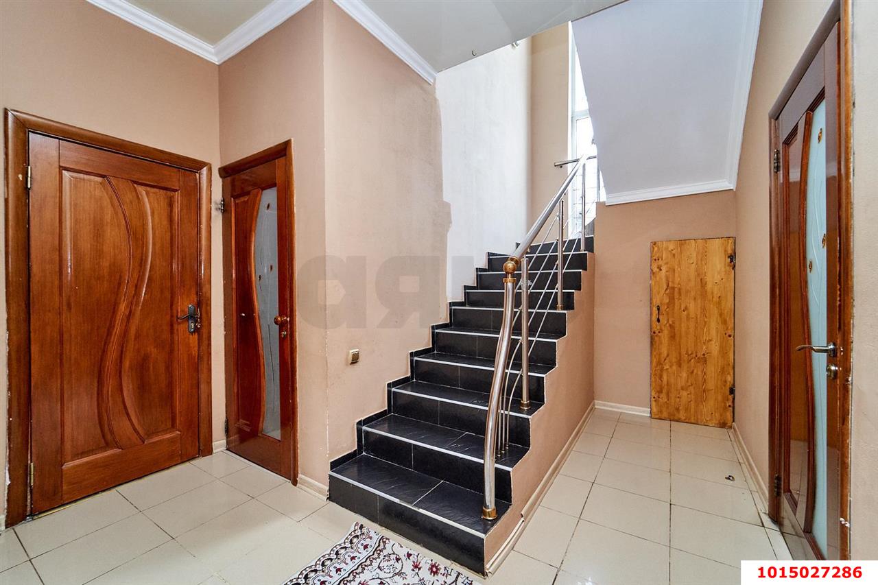 Фото №11: Дом 195 м² + 3.67 сот. - Краснодар, Прикубанский внутригородской округ, Калинино, мкр. Завод Радиоизмерительных Приборов, б-р Интернациональный, 83