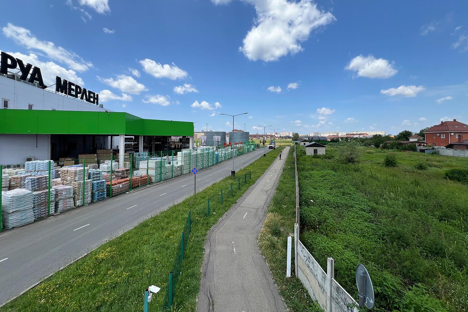 Фото №3: Коммерция 6 м² - Новая Адыгея, ул. Красная, 1