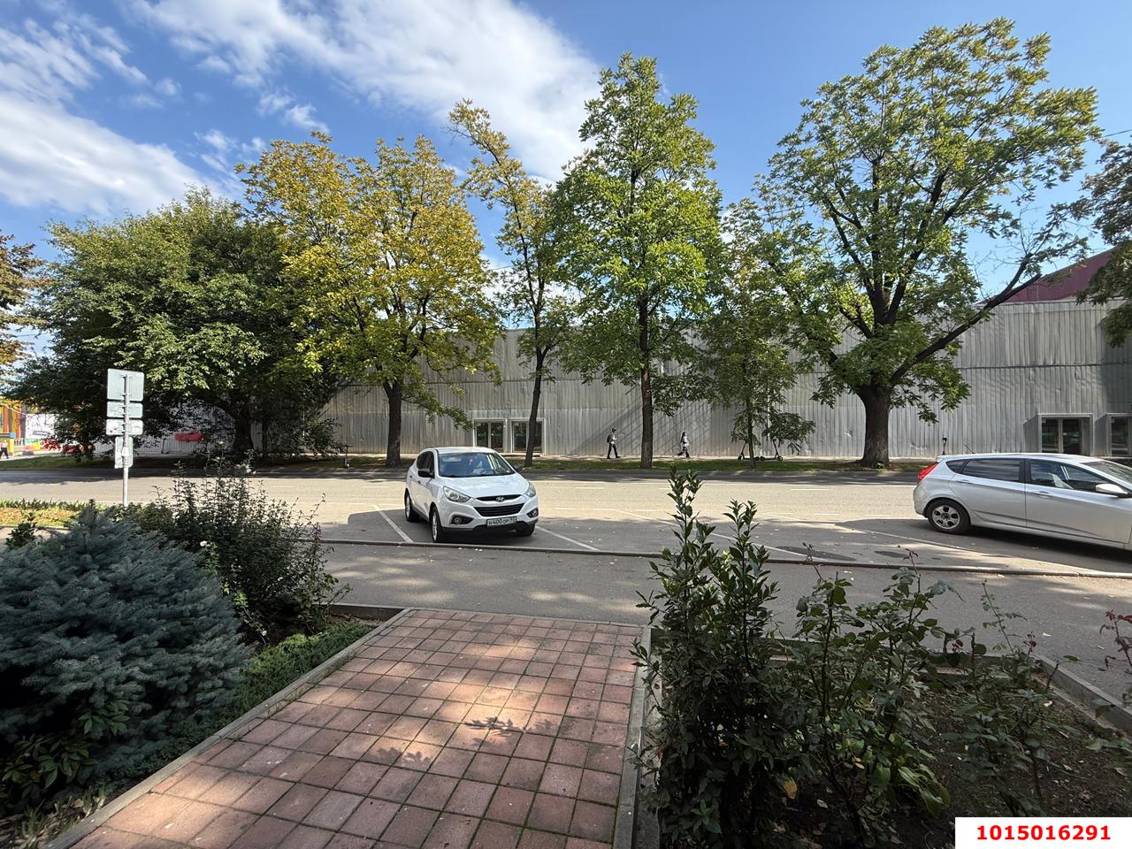 Фото №2: Торговое помещение 12752 м² - Краснодар, Западный внутригородской округ, ул. Шоссе Нефтяников, 40