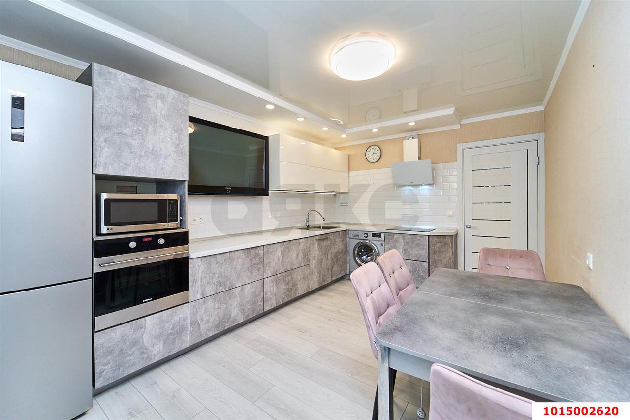 Фото №1: 3-комнатная квартира 80 м² - Краснодар, жилой комплекс Кубанский, Прикубанский внутригородской округ, мкр. Завод Измерительных Приборов, ул. Зиповская, 48