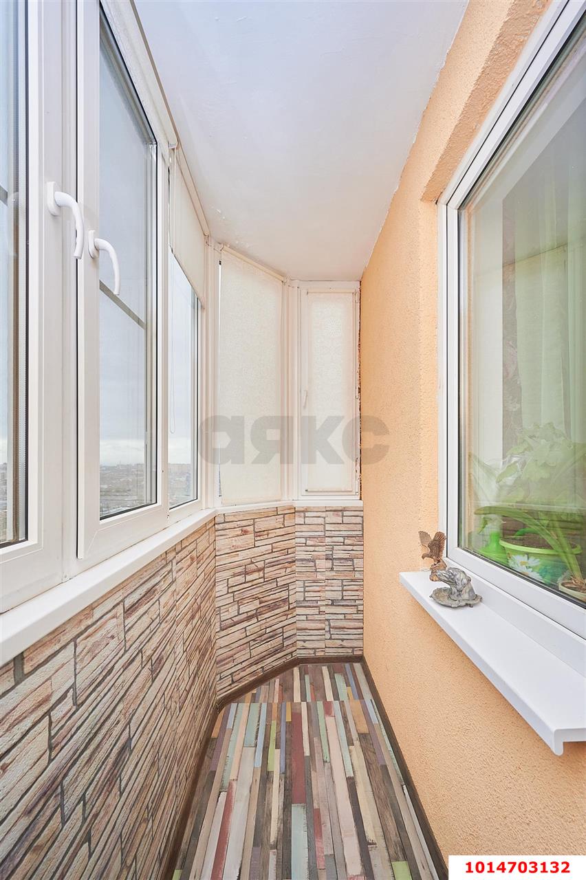 Фото №3: 2-комнатная квартира 68 м² - Краснодар, имени Маршала Жукова, ул. Александра Покрышкина, 4/10