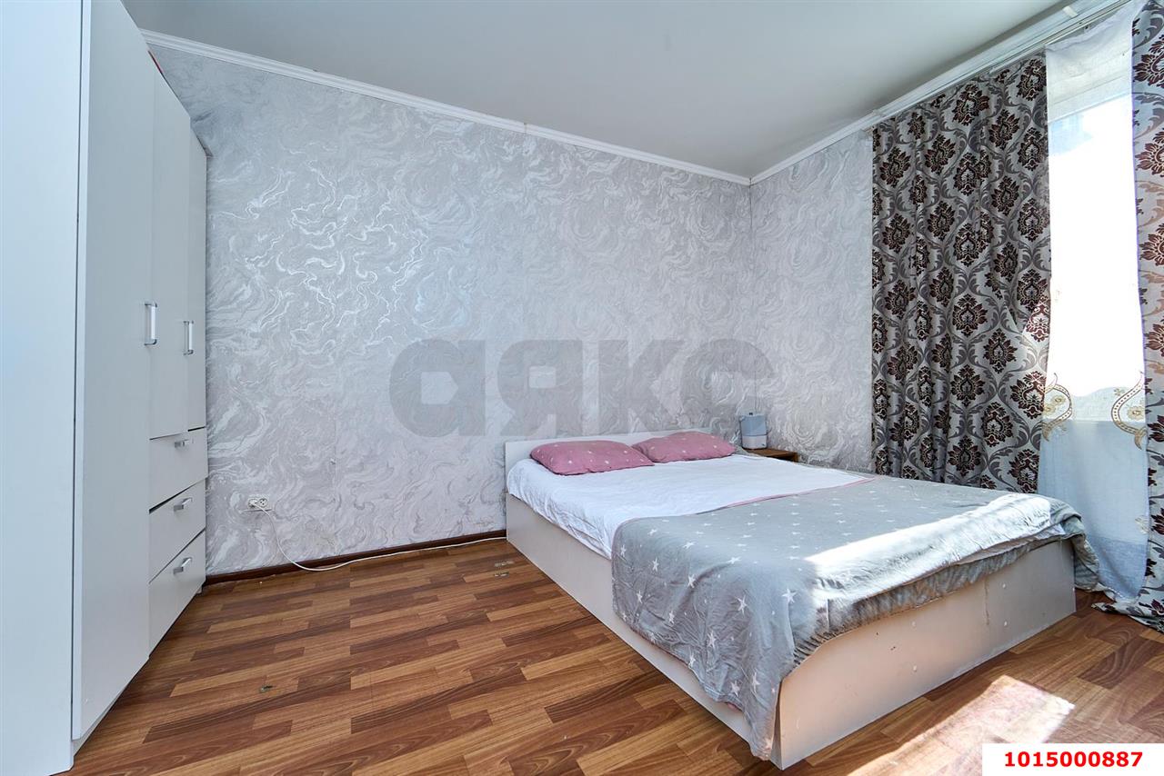 Фото №2: 1-комнатная квартира 37 м² - Российский, Прикубанский внутригородской округ, ул. имени В.М. Комарова, 30