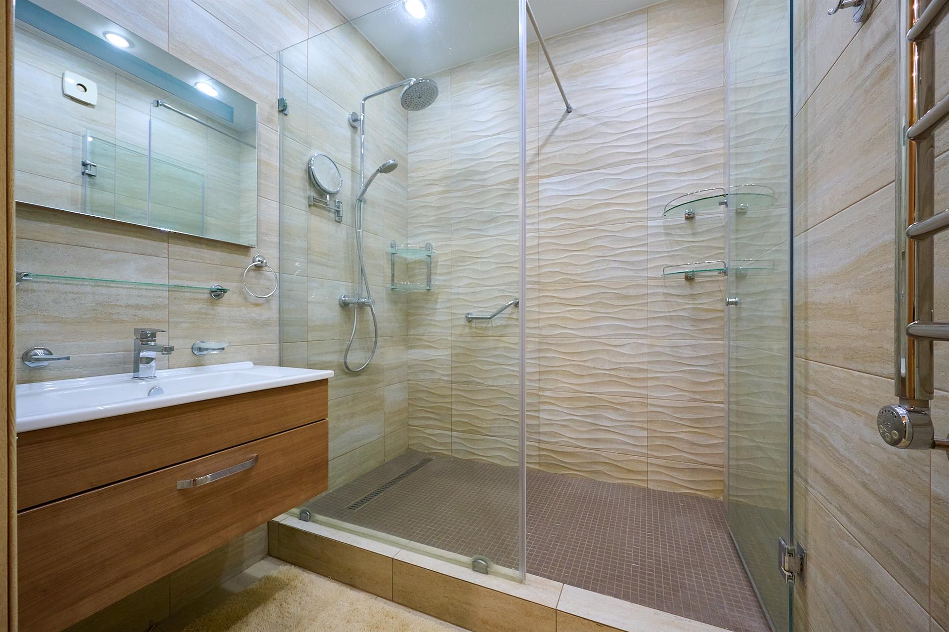 Фото №13: 2-комнатная квартира 80 м² - Краснодар, ЖК Екатеринодар, Прикубанский внутригородской округ, Фестивальный, жилой комплекс Екатеринодар, мкр. Солнечный, ул. Казбекская, 7