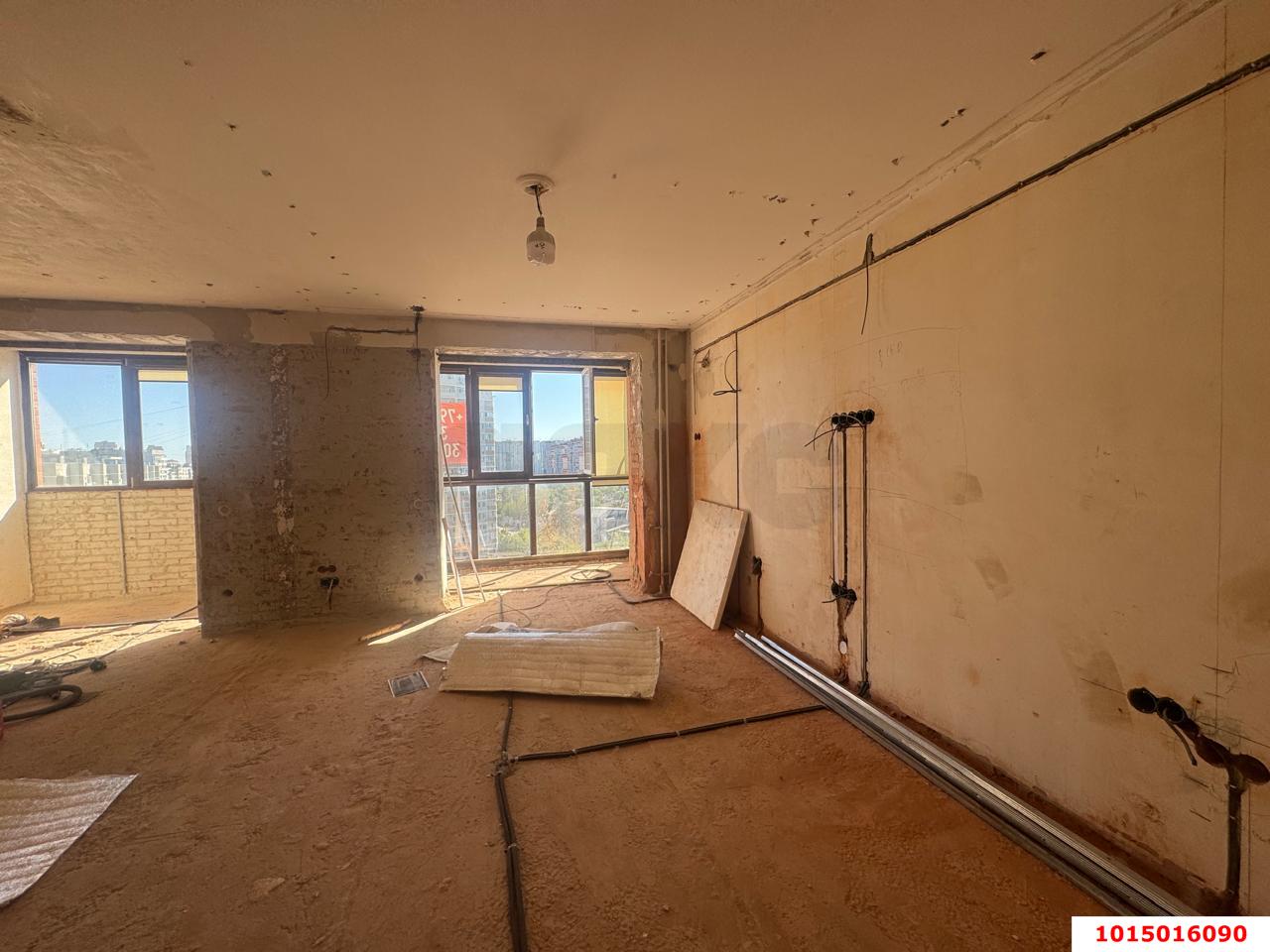 Фото №1: 2-комнатная квартира 71 м² - Краснодар, Гидростроителей, ул. Трудовой Славы, 1