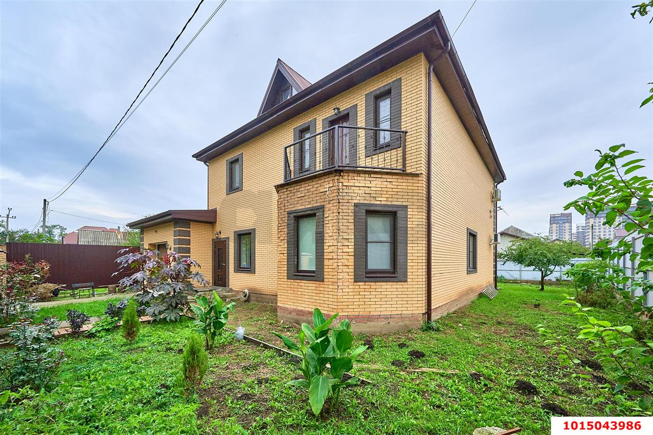 Фото №1: Дом 240 м² + 6.4 сот. - Краснодар, № 13 завода имени Седина, ул. Западная, 746