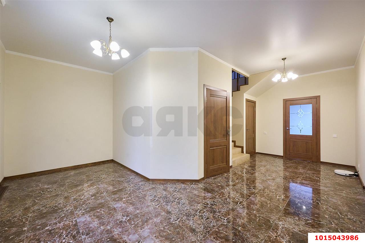 Фото №11: Дом 240 м² + 6.4 сот. - Краснодар, № 13 завода имени Седина, ул. Западная, 746