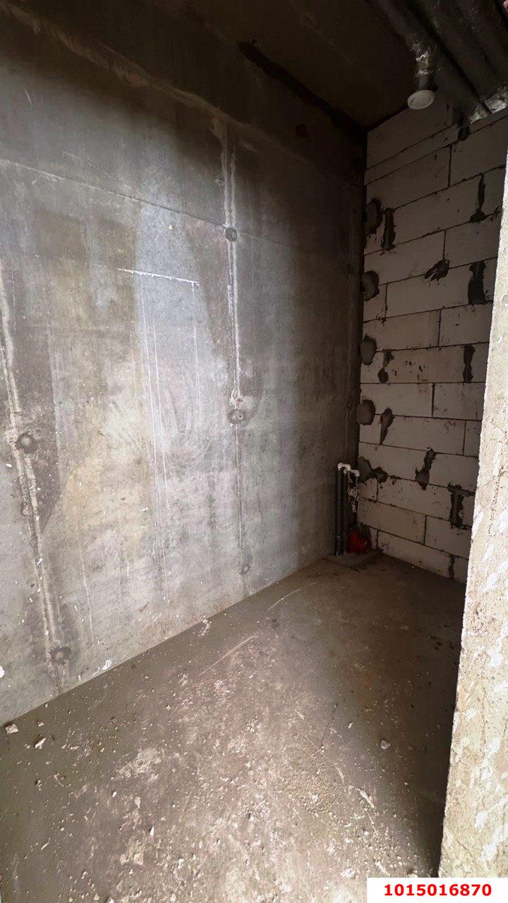 Фото №5: Торговое помещение 39 м² - Краснодар, имени Петра Метальникова, ул. Петра Метальникова, 36