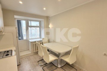 Фото №2: 1-комнатная квартира 37 м² - Нижнекамск, мкр. 15-й, пр-кт Шинников, 38