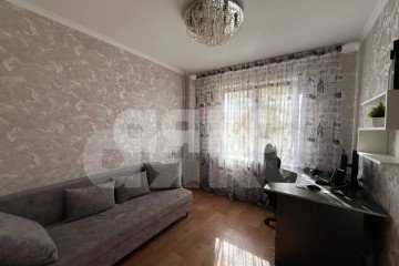 Фото №4: 4-комнатная квартира 75 м² - Нижнекамск, мкр. 9-й, пр-кт Вахитова, 19А