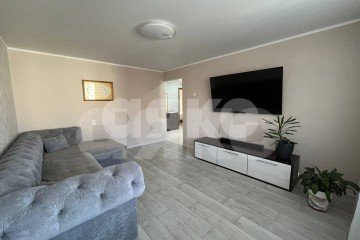 Фото №1: 4-комнатная квартира 75 м² - Нижнекамск, мкр. 9-й, пр-кт Вахитова, 19А