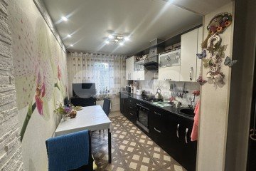 Фото №2: 3-комнатная квартира 65 м² - Рассвет, мкр. Привокзальный территориальный округ, 34