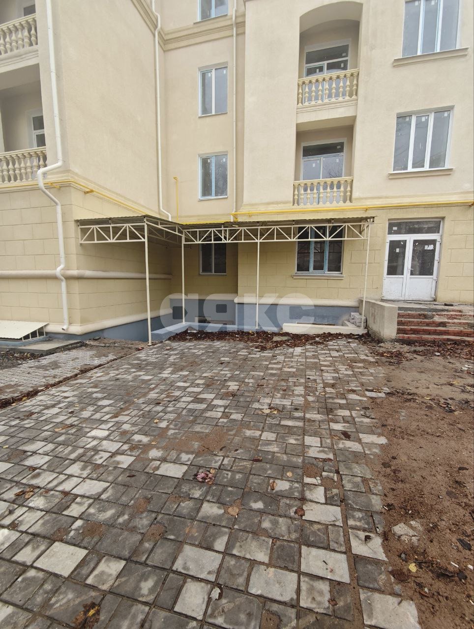 Фото №1: Коммерция 60 м² - Мариуполь, Жовтневый, ул. Артёма, 37