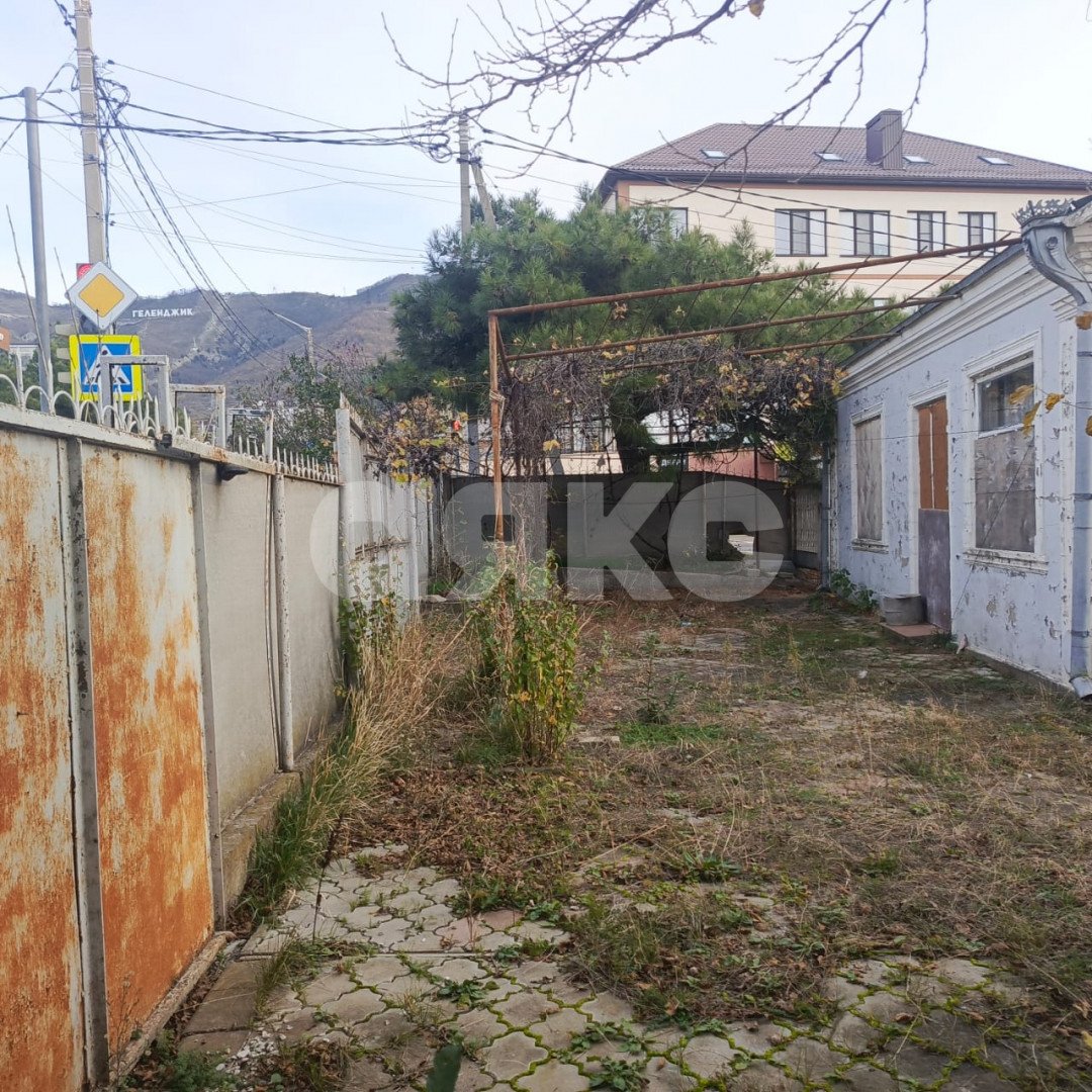 Фото №11: Дом 160 м² + 8 сот. - Геленджик, ул. Киевская, 36