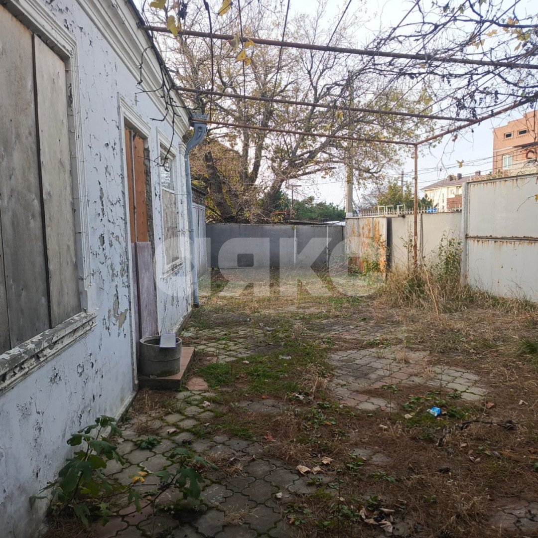 Фото №2: Дом 160 м² + 8 сот. - Геленджик, ул. Киевская, 36