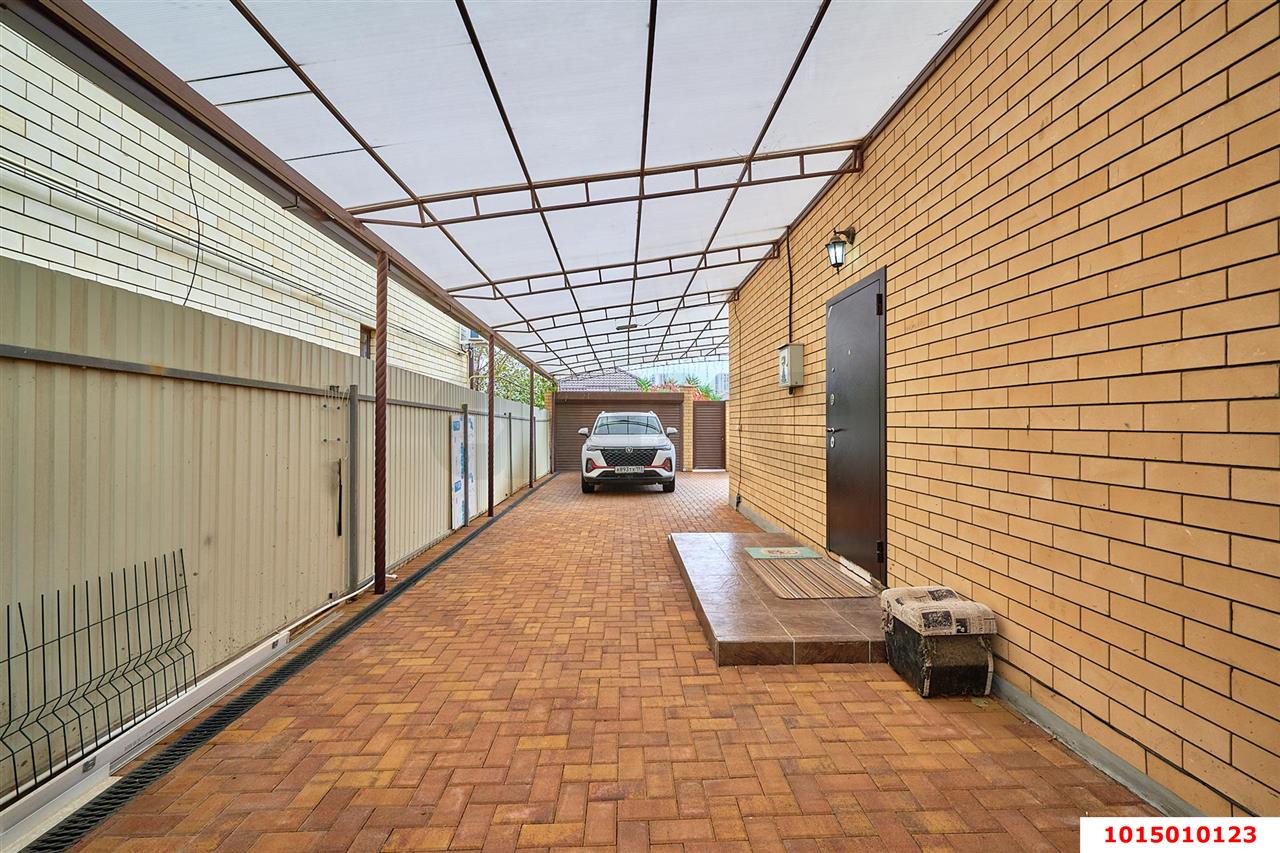 Фото №3: Дом 138 м² + 3 сот. - Краснодар, КП Золотой город, пр-д 1-й Городецкий, 65