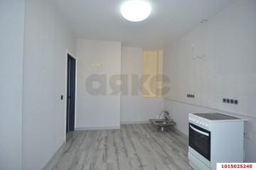 Фото №3: 2-комнатная квартира 64 м² - Краснодар, мкр. Комсомольский, ул. Сормовская, 204