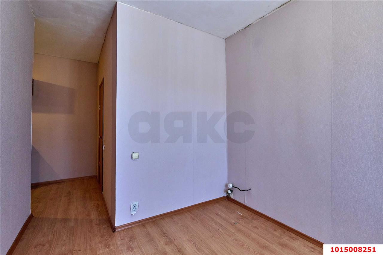 Фото №3: 1-комнатная квартира <span class="whitespace-nowrap">32 м²</span>, <span class="whitespace-nowrap">6/6 эт.</span> - Российский, мкр. Прикубанский внутригородской округ, ул. Рымникская, 2