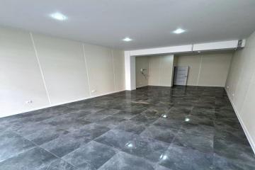 Фото №3: Коммерция 29 м² - Российский, мкр. Прикубанский внутригородской округ, 