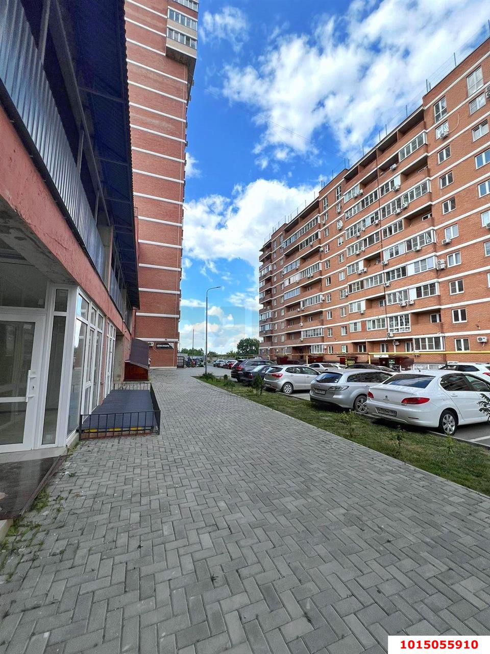 Фото №7: Торговое помещение 32 м² - Российский, Прикубанский внутригородской округ, ул. имени В.М. Комарова, 21Б