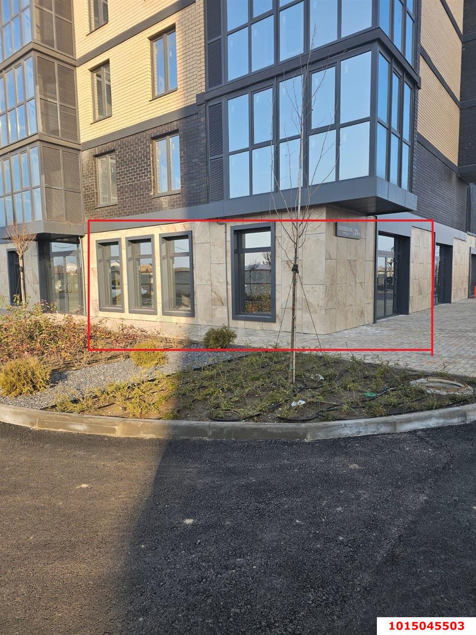 Фото №1: Торговое помещение 74 м² - Яблоновский, жилой комплекс Вектор, ул. Базовская, 21к4