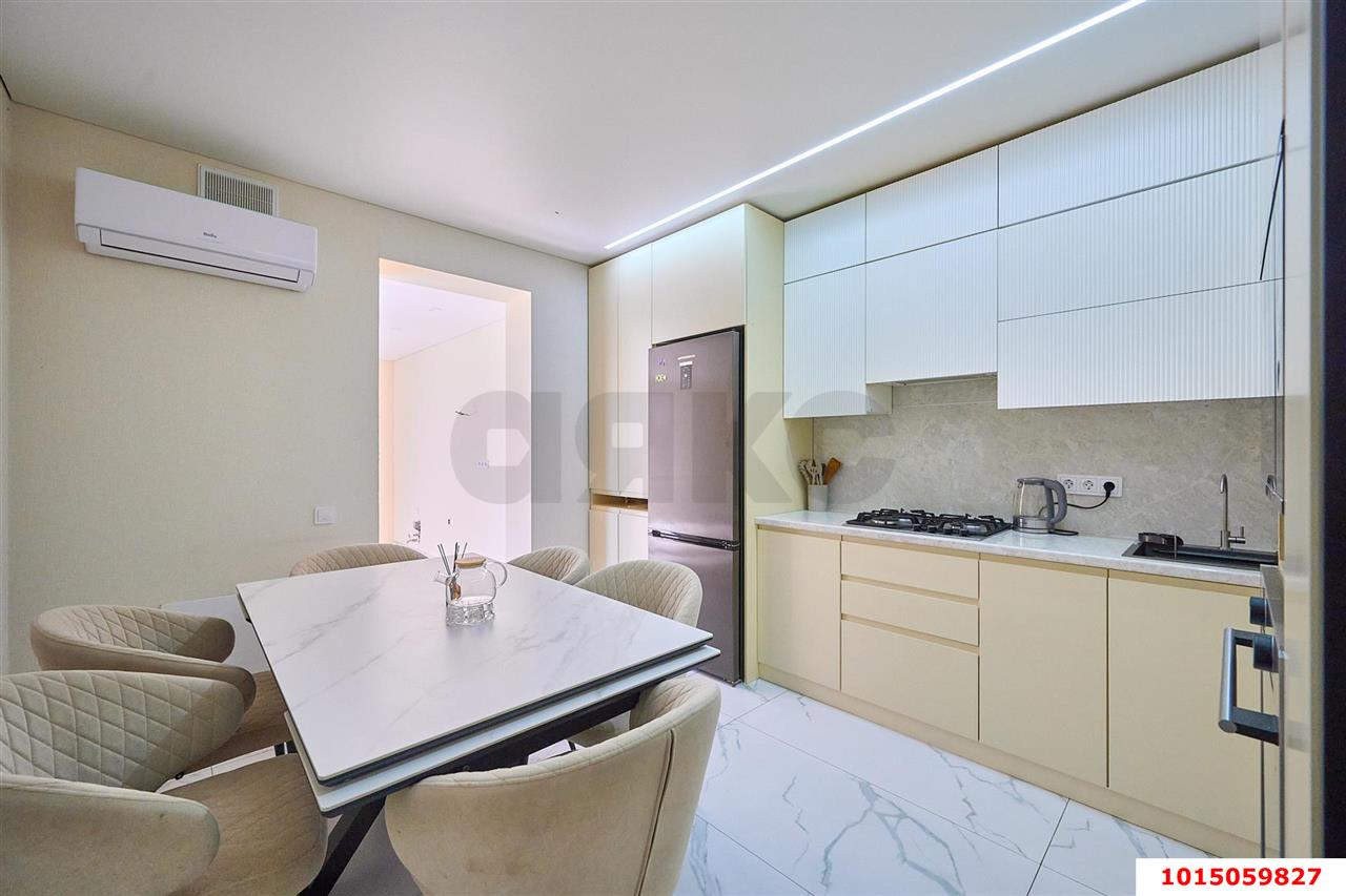 Фото №2: Дом 200 м² + 2 сот. - Краснодар, Прикубанский внутригородской округ, мкр. КП Греция, б-р Греческий, 1к58