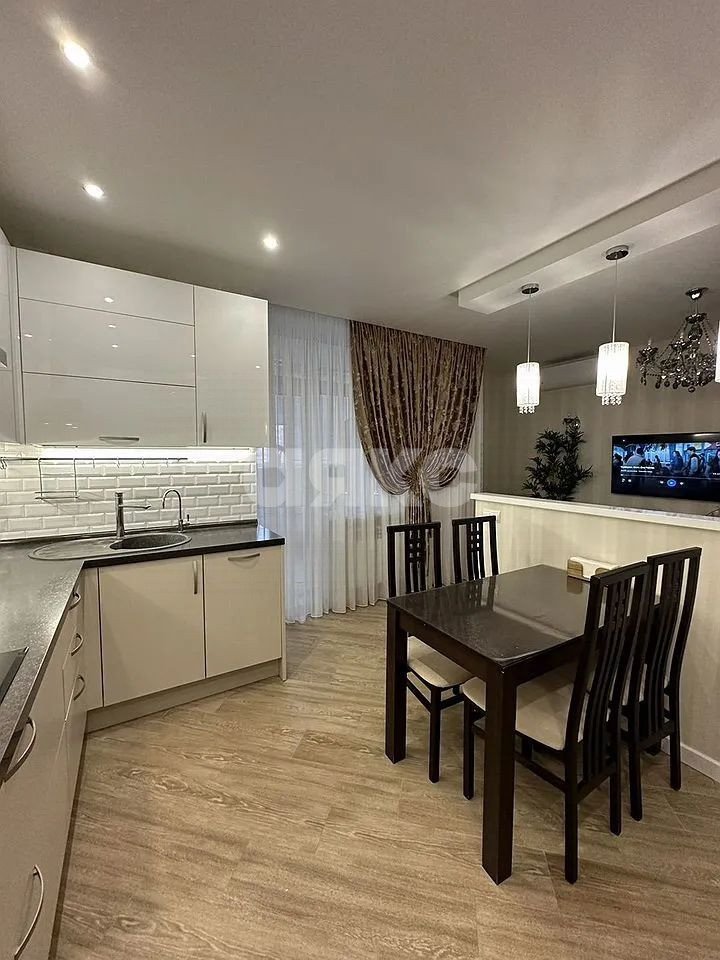 Фото №2: 3-комнатная квартира 100 м² - Ростов-на-Дону, жилой комплекс Красный Аксай, ул. Подвойского, 39