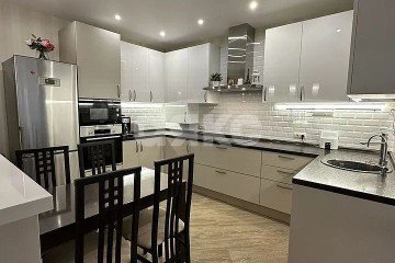 Фото №1: 3-комнатная квартира 100 м² - Ростов-на-Дону, мкр. жилой комплекс Красный Аксай, ул. Подвойского, 39