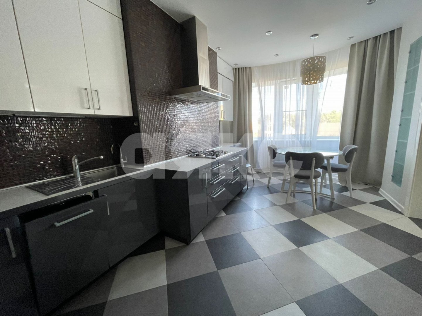 Фото №2: 2-комнатная квартира 86 м² - Ростов-на-Дону, Кировский, ул. Филимоновская, 255