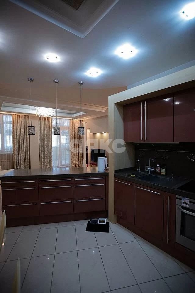 Фото №9: 4-комнатная квартира 180 м² - Ростов-на-Дону, Октябрьский, пер. Семашко, 117