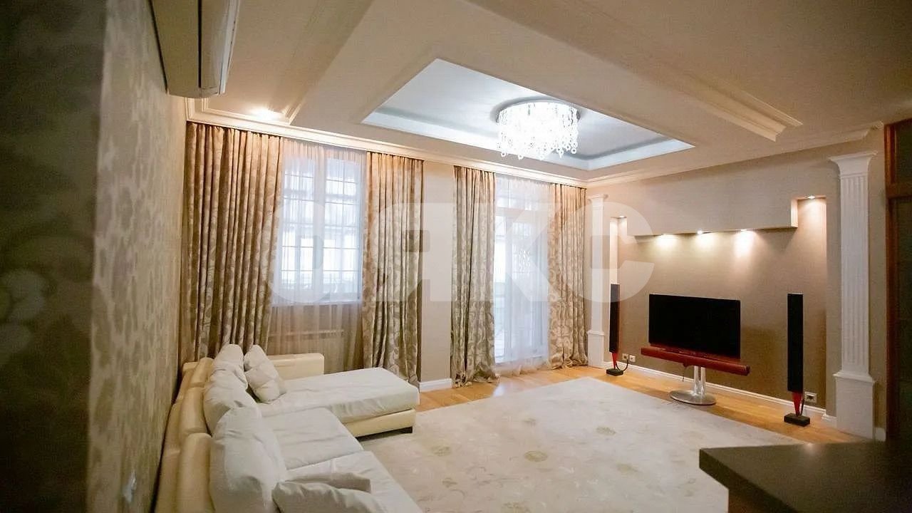 Фото №1: 4-комнатная квартира 180 м² - Ростов-на-Дону, Октябрьский, пер. Семашко, 117